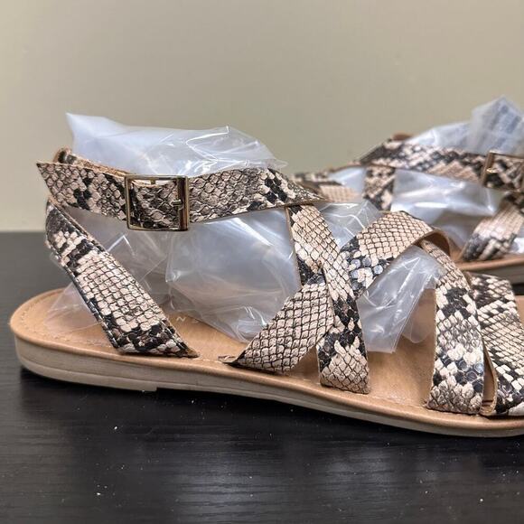 Women Size 8 Tan Black Brown Vacation Boho Snakeskin Greeway Strappy Flat Sandal - Picture 2 of 12